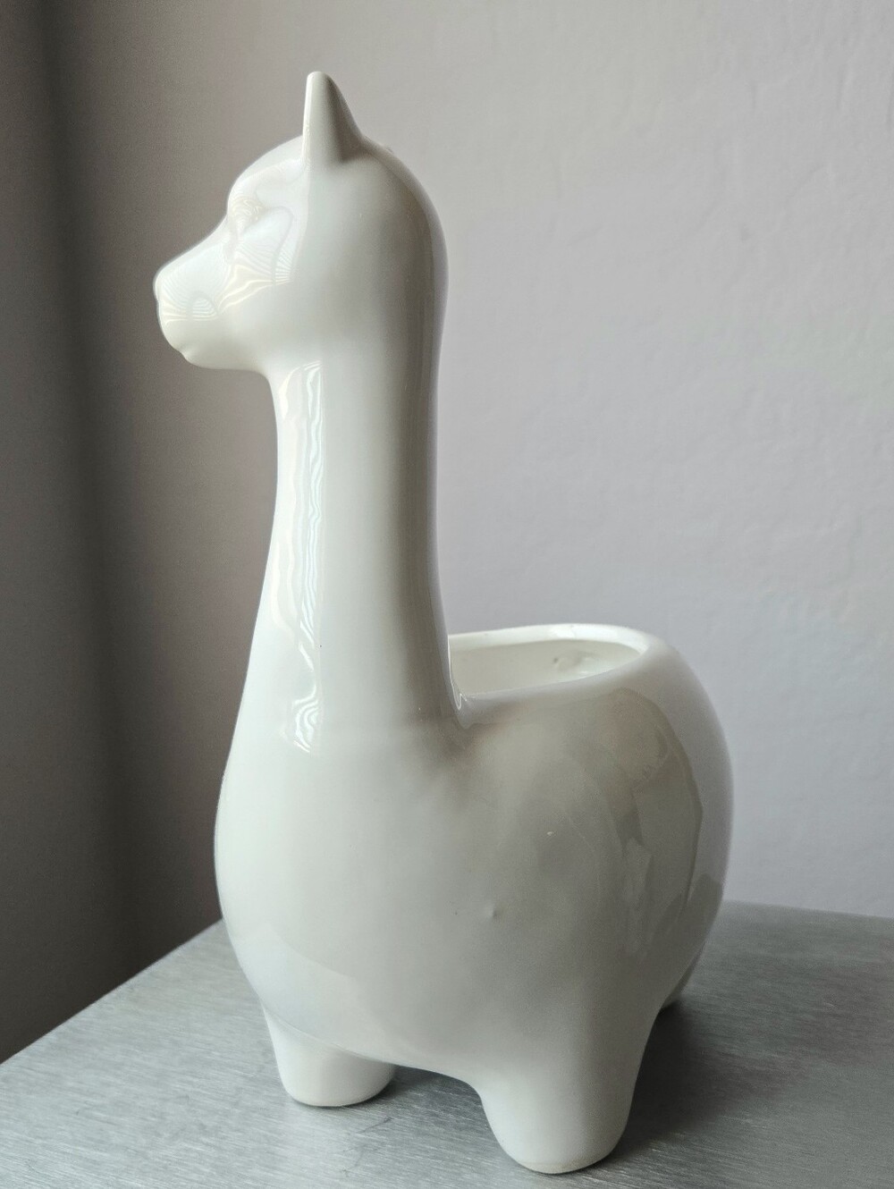 Urban Outfitters Apropos Ceramic Llama Alpaca Planter Plant Holder - Picture 3 of 11